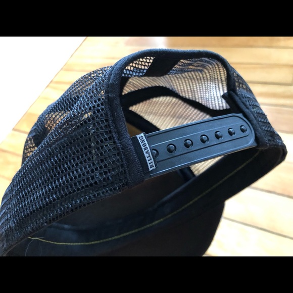 Billabong SnapBack Hat - Picture 3 of 3
